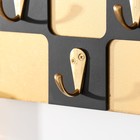 Крючки декоративные дерево "Шахматная доска" чёрно-золотая 20х3х25 см - фото 6877631