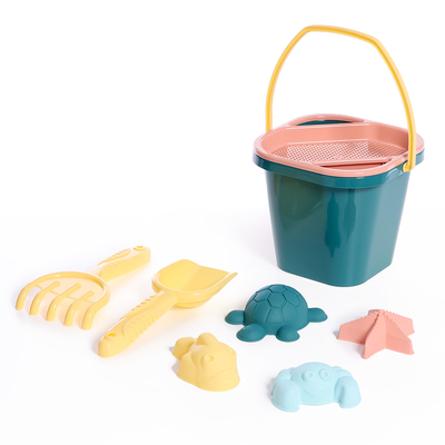 Набор игрушек для песочницы «Изумрудный город», 8 предметов: ведёрко, сито, совочек, грабли, 4 формочки