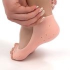 Носочки для педикюра, силиконовые, с перфорацией, с разделителем, универсальный размер, 17×7 см, бежевые - Фото 5