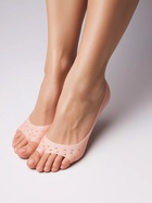 Носочки для педикюра, силиконовые, с перфорацией, с разделителем, универсальный размер, 17×7 см, бежевые - Фото 10