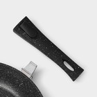 Сковорода Magistro Dark, d=28 см, съёмная ручка soft-touch, антипригарное покрытие, индукция, кованый алюминий, чёрная - Фото 6