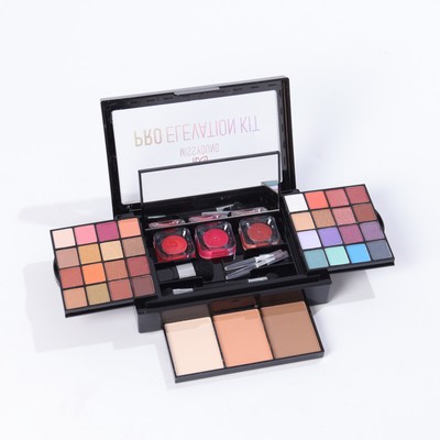 Набор профессиональной косметики Miss Young №18