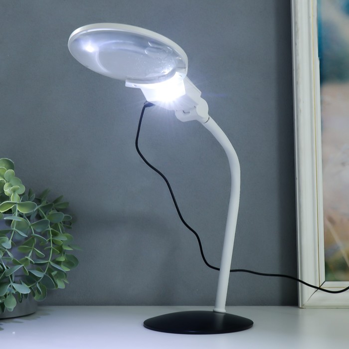 Лампа-лупа х3 х4,5 для творчества LED от 3 LR1130 линзы d=2,1 и 11 см белый - Фото 1