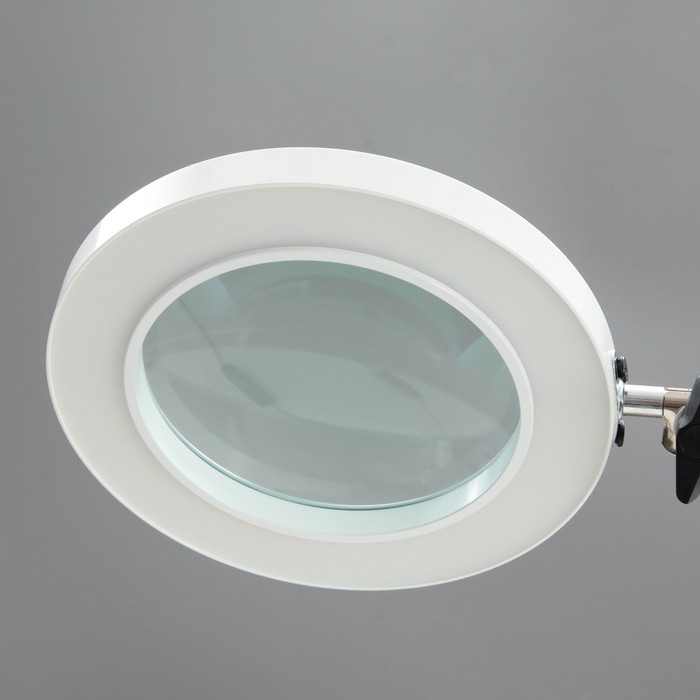 Настольная лампа на струбцине с лупой 5х "Омега" LED 5Вт 3000-6000К белый 16х16х71см 9468717