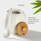 Сахарница фарфоровая с ложкой на бамбуковой подставке BellaTenero, 250 мл, цвет белый - фото 6884629