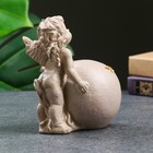Фигура "Ангел с шаром" слоновая кость, 13х11х9см 9544802 - фото 16286098