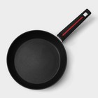 Сковорода Magistro Flame, d=28 см, h=5 см, ручка soft-touch, антипригарное покрытие, индукция, кованый алюминий, чёрная - Фото 3