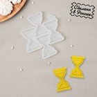 Молд для леденцов «Песочные часы», силикон, 13×11.5 см, 4 ячейки 6×4 см, прозрачная - Фото 1