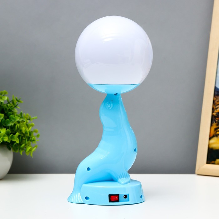 Настольная лампа "Морской котик" LED 3Вт 3АА 3000К голубой 10х11х26 см RISALUX - фото 1890070803