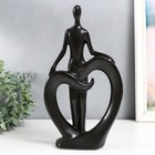 Сувенир керамика "Человек и сердце" чёрный 7х18х31,5 см - фото 319432752