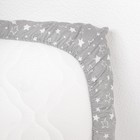 Простынь на резинке «Звёздное небо», размер 60х120 см, цвет серый - Фото 2
