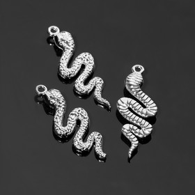Подвеска «Змея» извилистая, 4,3×1,5 см, набор 3 шт., цвет чернёное серебро