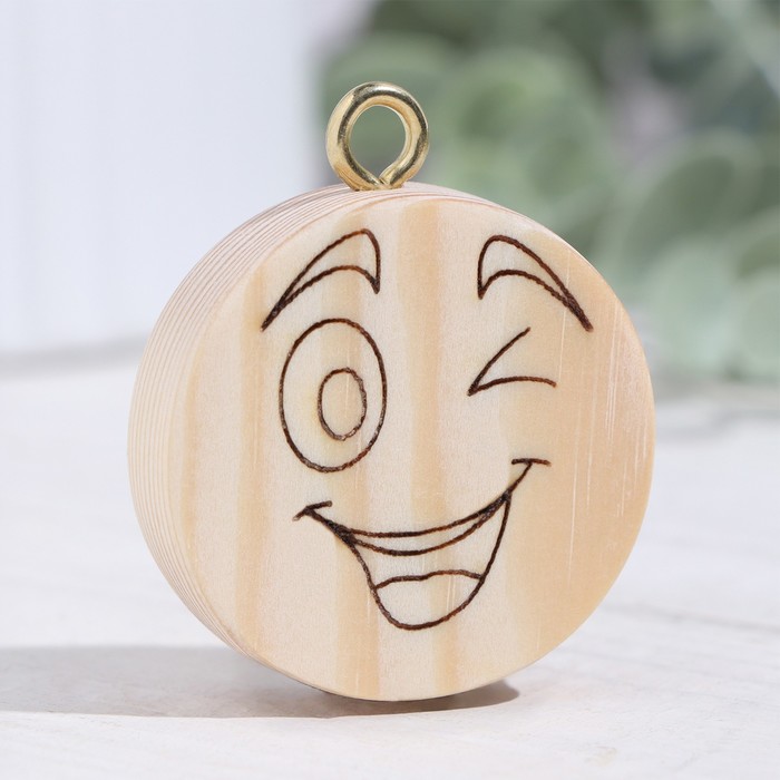 Брелок-заготовка для ключей «Смайлик подмигивающий», подвеска, ёлочная, 4×4×1.2 см
