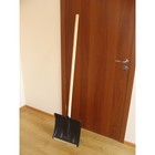 Лопата пластиковая, ковш 32 × 35.8 см, деревянный черенок - Фото 2