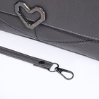 Сумка женская, через плечо, на магните, на длинном ремне, серая - Фото 7