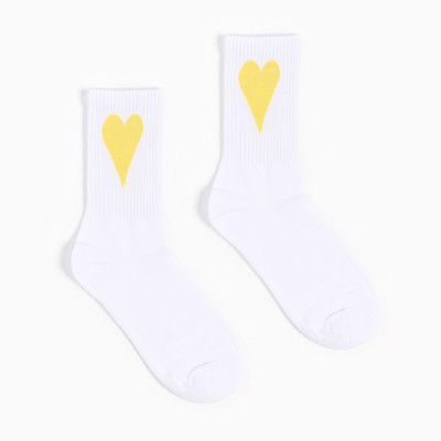 Носки женские, цвет белый/жёлтое сердечко, размер 25-27