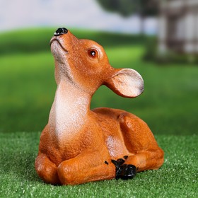 Садовая фигура "Лежащий оленёнок" из полистоуна Хорошие сувениры, 22 см, средняя, коричневая