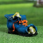 Фигурное кашпо "Ботинок с лягушками" синее, 24х14х15см - Фото 2