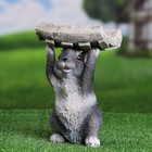 Садовая фигура "Серый заяц с кормушкой на голове" 15х13х24см - Фото 1