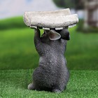 Садовая фигура "Серый заяц с кормушкой на голове" 15х13х24см - Фото 3