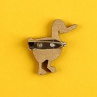Значок деревянный «Утка с ножом», 2.6×3.1 см - Фото 3