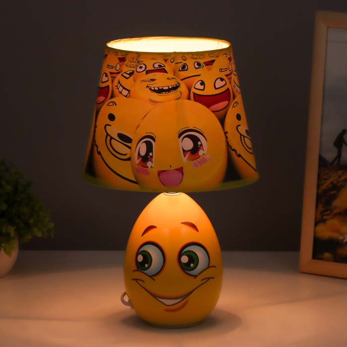 Настольная лампа "Веселый смайлик" Е14 15Вт желтый 20х20х33 см RISALUX - фото 1907725092