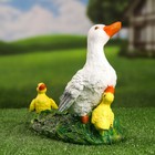 Садовая фигура "Утка с утятами" 24х28см - фото 24013879