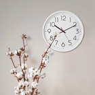 Часы настенные, интерьерные, d-30.5 см, бесшумные, белые - Фото 4