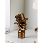 Фигура "Череп в шляпе", полистоун, 32 см, золото, Иран, 1 сорт - фото 10513065