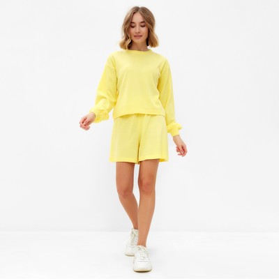Костюм женский (джемпер, шорты) MINAKU: Casual Collection, цвет лимон, размер 48