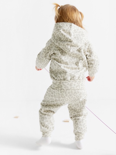 Костюм для девочки (толстовка, брюки) «Крошка Я» Leo baby, рост 74-80 см