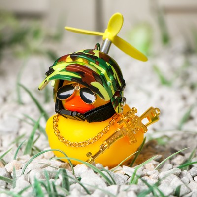 Игрушка на панель автомобиля «Утка в шлеме хаки» жёлтая