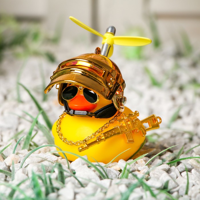 Утка с пропеллером желтая, шлем золото