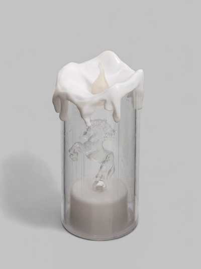 УЦЕНКА Светодиодная свеча, ночник LED RISALUX «Лошадка», от батареек 3×LR44, белый, 4.7×4.7×10.5 см