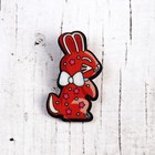 Деревянный значок «Заяц» - Фото 1