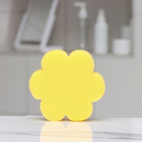 Губка банная для тела «Весна», 13×13×3,5 см, цвет желтый