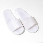 Одноразовые тапочки корал флис, поролон 3 мм, картон 43 размер (индивидуальная упаковка) - Фото 1