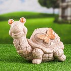 Садовая фигура "Черепаха с бабочкой" слоновая кость, 24х19х18см - Фото 1