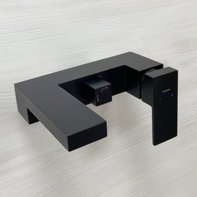 Смеситель для ванны Comforty FE045H1-CMT, картридж 35 мм, без аксессуаров, цвет чёрный матовый