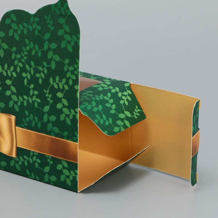 Коробка для макарун кондитерская, упаковка «Дорогому учителю», 18 х 5.5 х 5.5 см - фото 1907742271