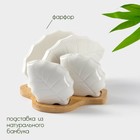 Набор фарфоровый для специй на бамбуковой подставке BellaTenero «Листья», 4 предмета: солонка 120 мл, перечница 120 мл, салфетница, подставка, белый - Фото 2