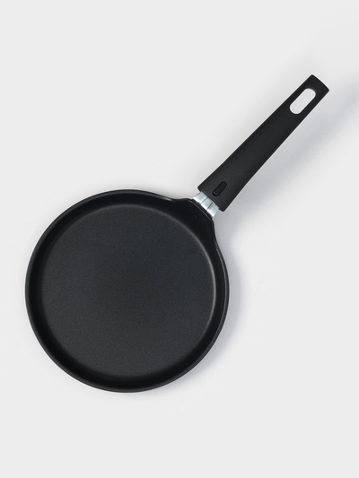Сковорода блинная KUKMARA «Традиция», d=20 см, съёмная ручка, антипригарное покрытие, алюминий, чёрная