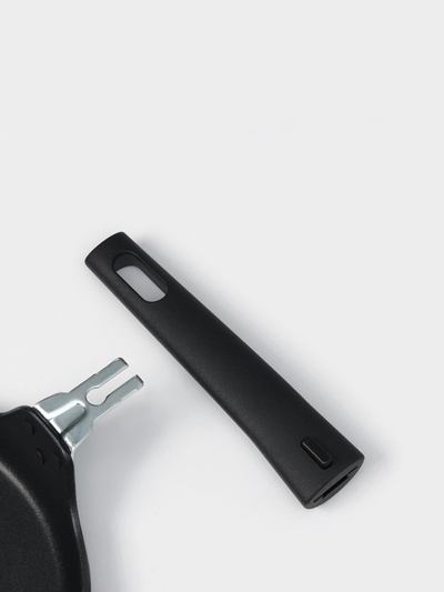 Сковорода блинная KUKMARA «Традиция», d=20 см, съёмная ручка, антипригарное покрытие, алюминий, чёрная