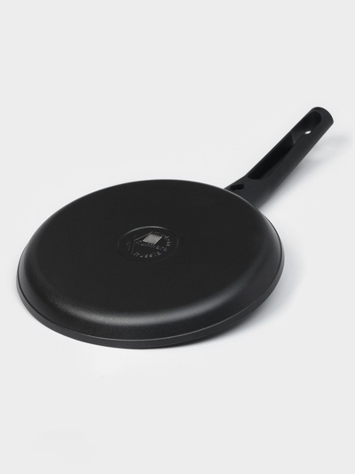 Сковорода блинная KUKMARA «Традиция», d=20 см, съёмная ручка, антипригарное покрытие, алюминий, чёрная