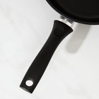 Сковорода «Традиция», d=24 см, пластиковая ручка, стеклянная крышка, антипригарное покрытие, цвет чёрный - Фото 4