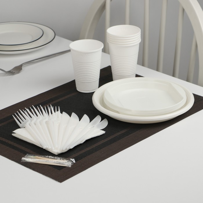 Набор белой одноразовой посуды на 6 персон «Шашлычный №3», тарелки, стаканы, ножи, вилки, салфетки, зубочистки - Фото 1