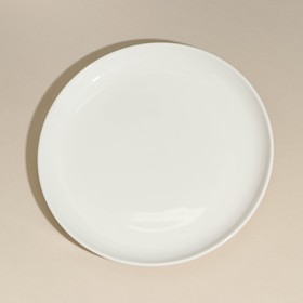 Тарелка фарфоровая «Универсальный», d=21 см, белая