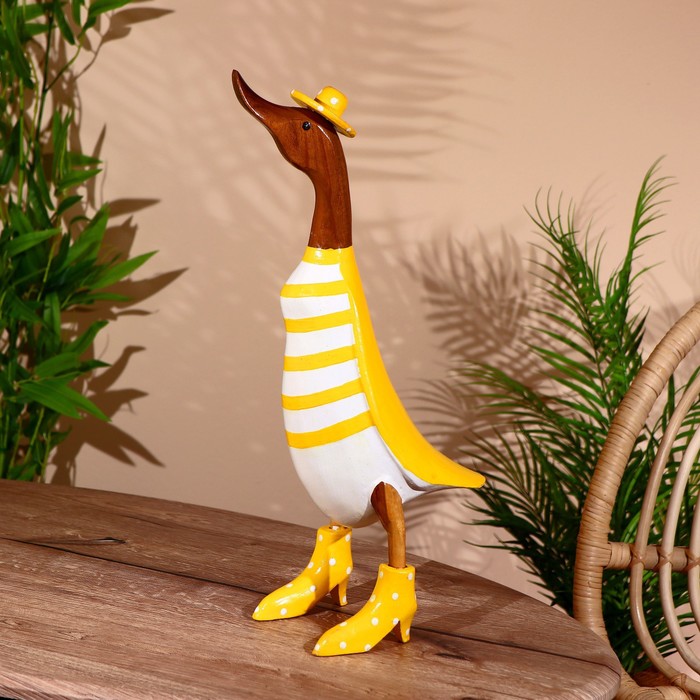 Сувенир «Утка в жёлтом», 50 см, дерево