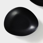 Тарелка фарфоровая глубокая Magistro Carbon, 17,5×15 см, цвет чёрный - Фото 3