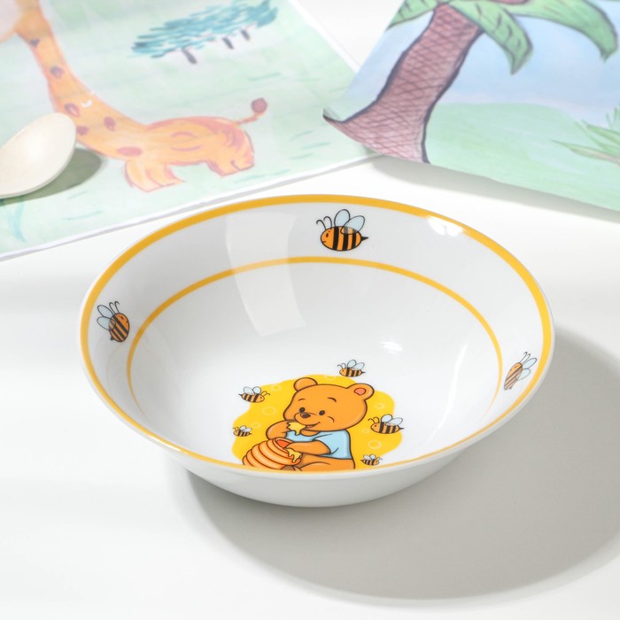 Набор детской посуды из керамики Доляна «Медвежонок и мёд», 3 предмета: кружка 230 мл, миска 400 мл, тарелка d=18 см, цвет белый - фото 1907752600